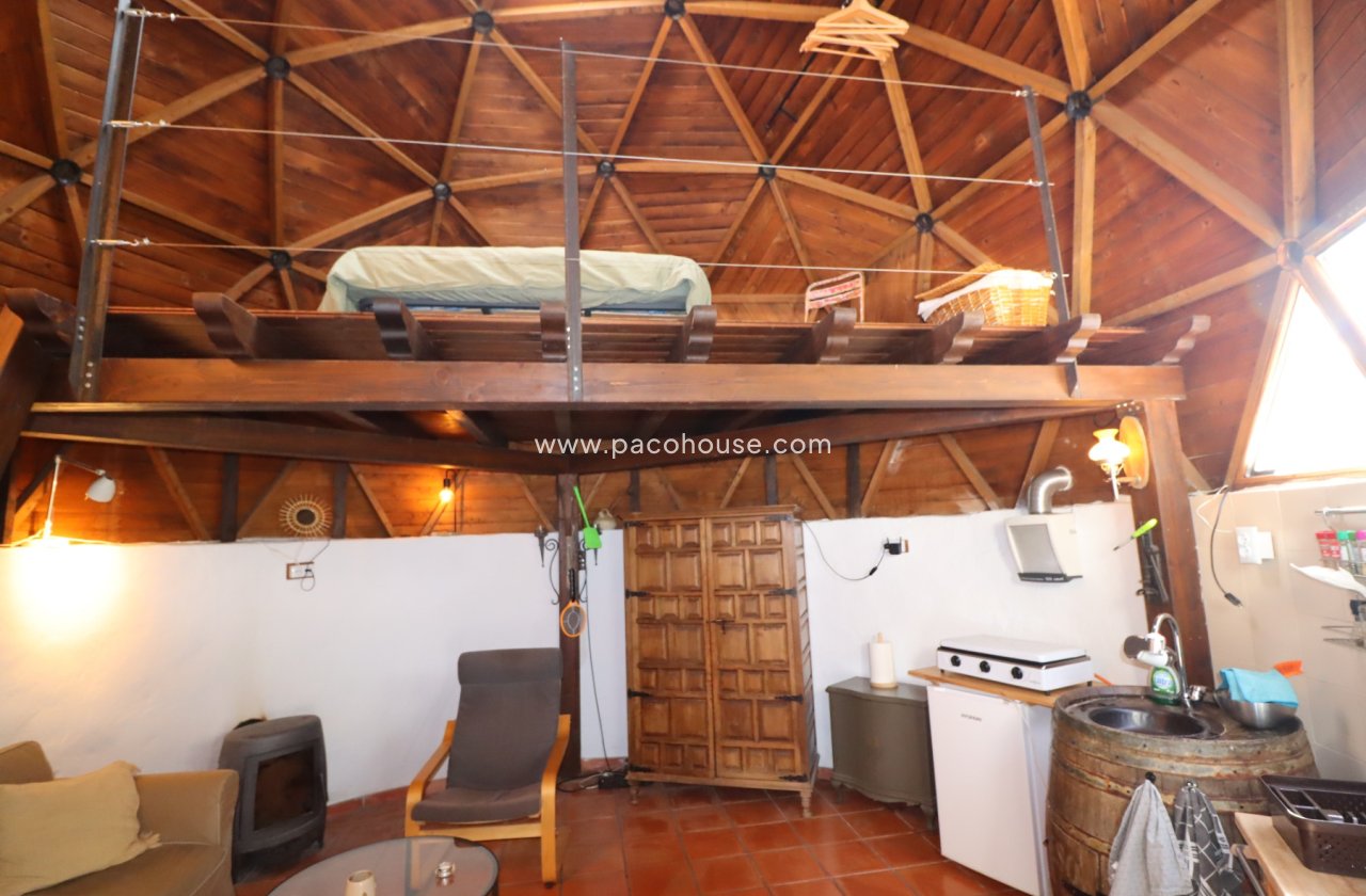 Resale - Country House -
La Parroquia