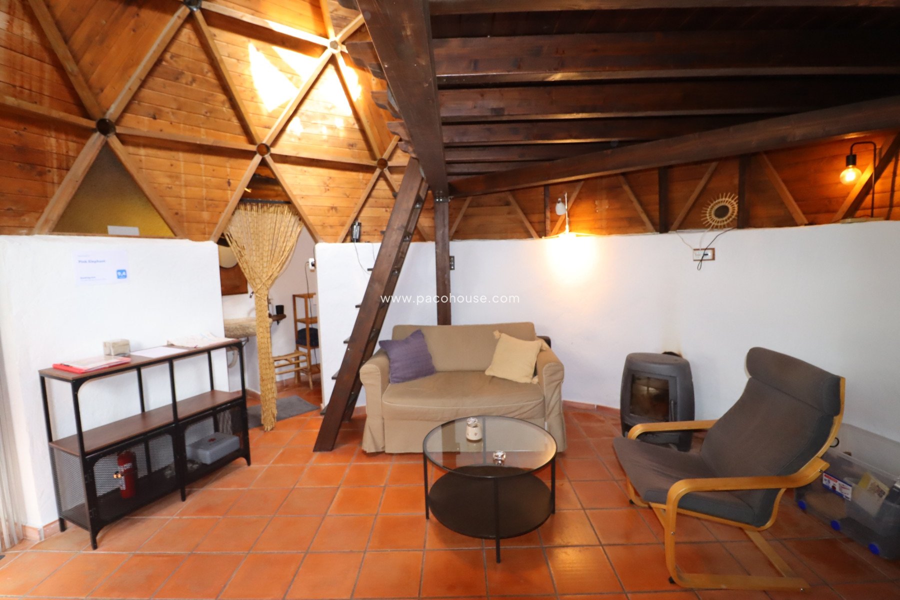 Resale - Country House -
La Parroquia