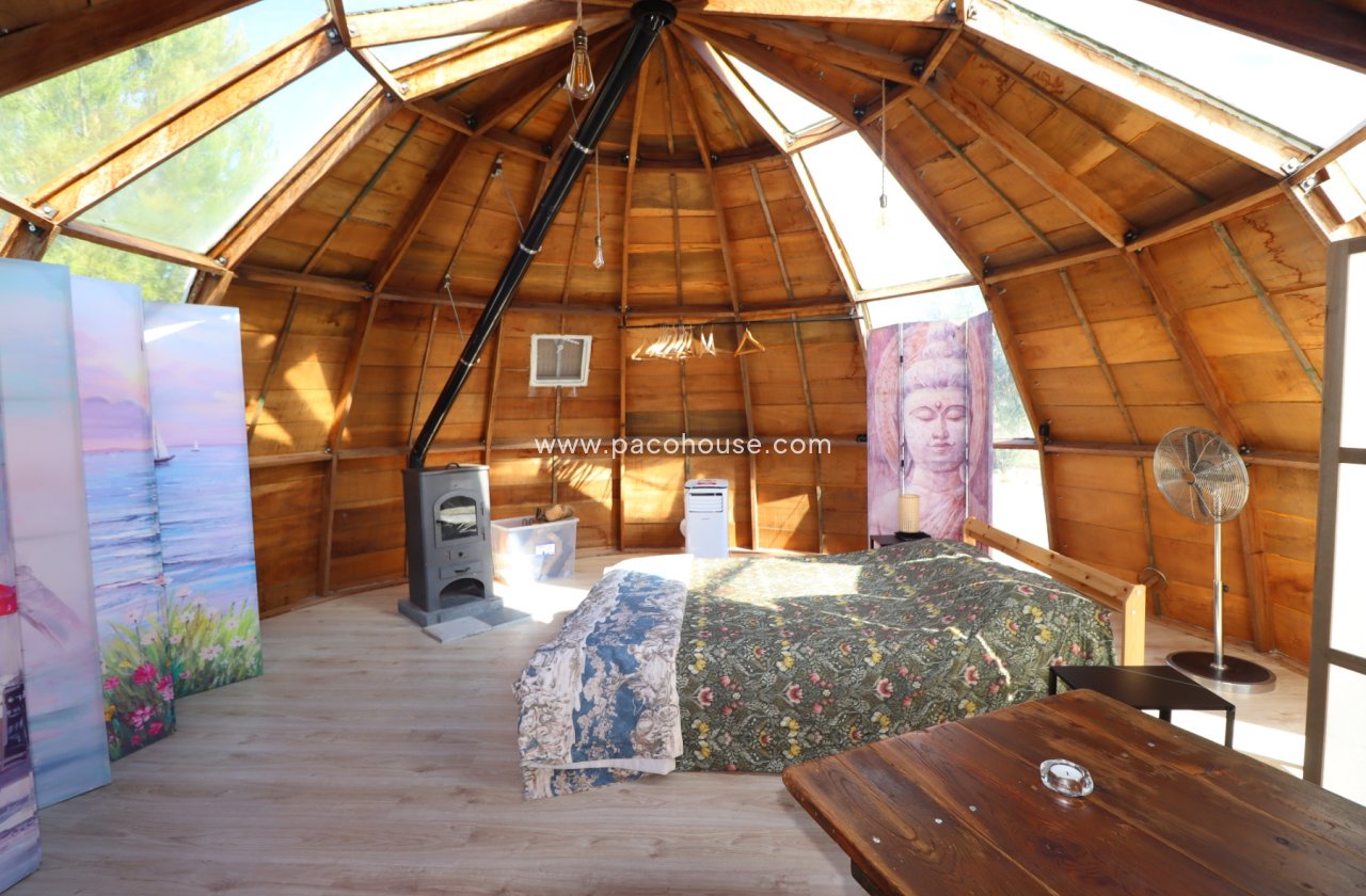 Resale - Country House -
La Parroquia