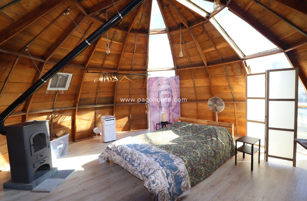 Resale - Country House -
La Parroquia