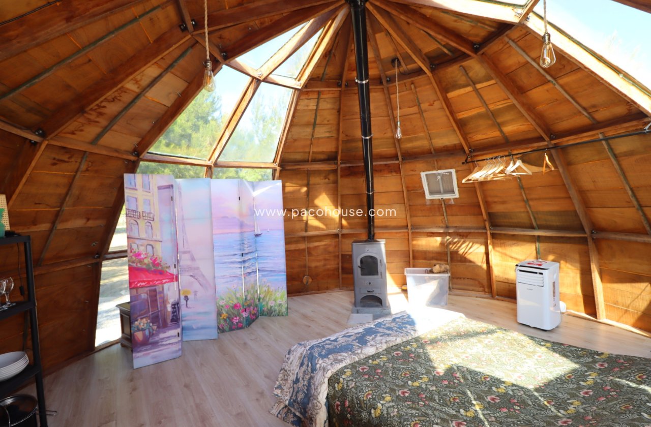 Resale - Country House -
La Parroquia