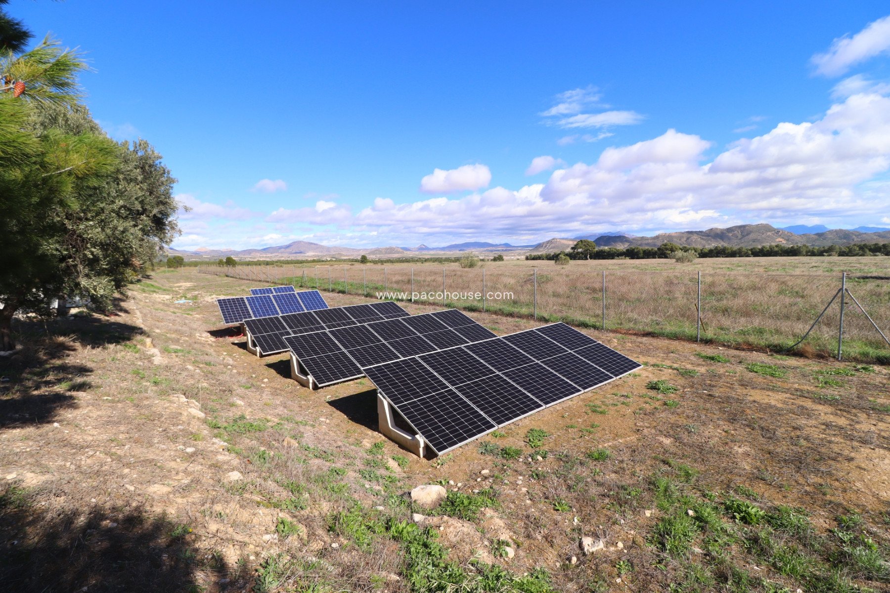 Resale - Country House -
La Parroquia