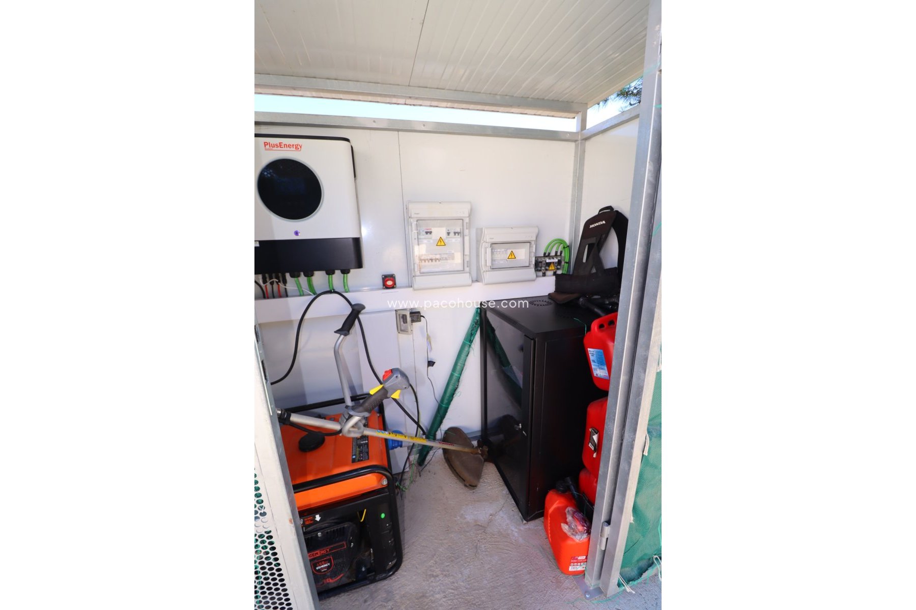 Resale - Country House -
La Parroquia