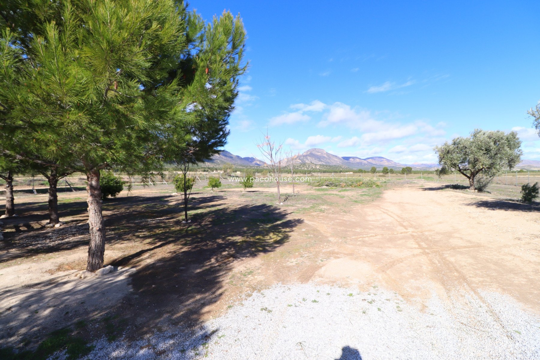 Resale - Country House -
La Parroquia