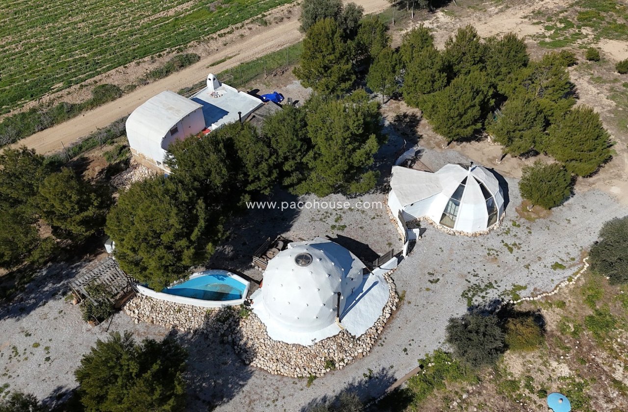 Resale - Country House -
La Parroquia