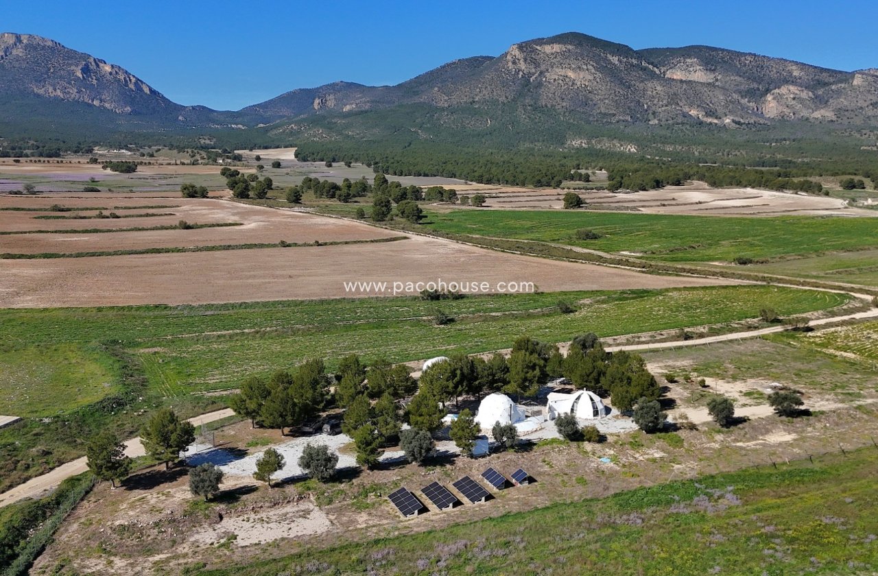 Resale - Country House -
La Parroquia