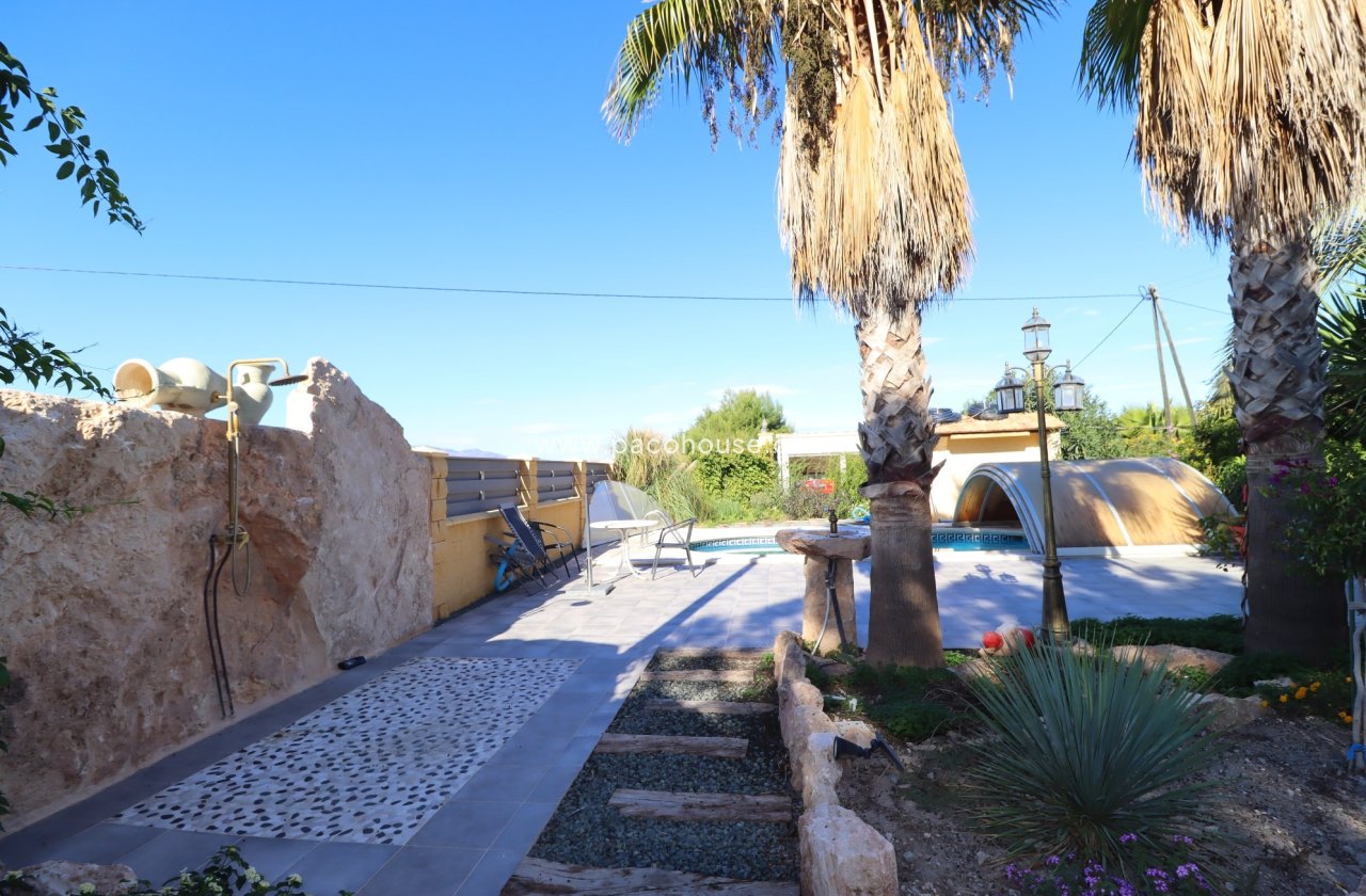 Resale - Country House -
Lorca