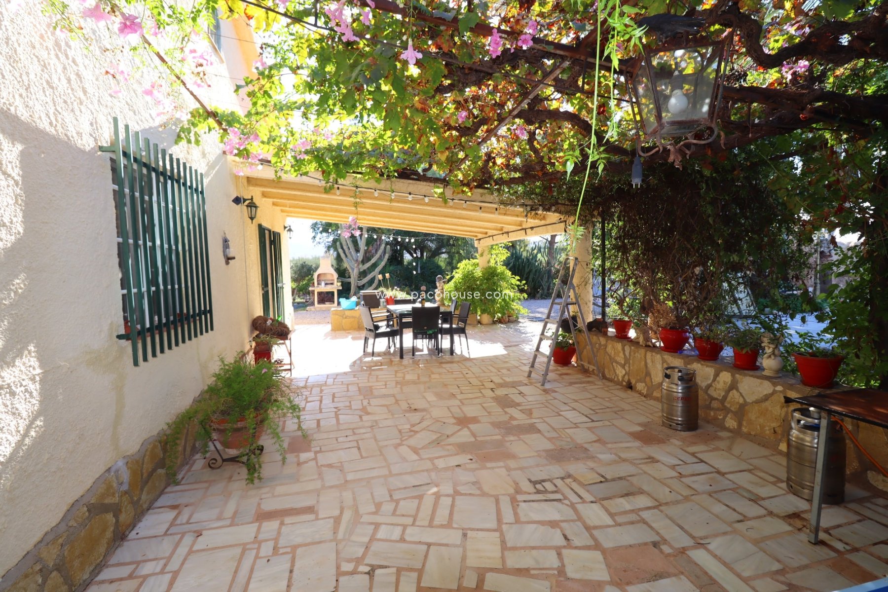 Resale - Country House -
Lorca