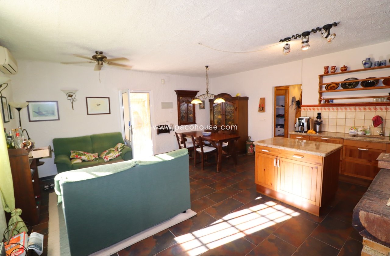 Resale - Country House -
Lorca
