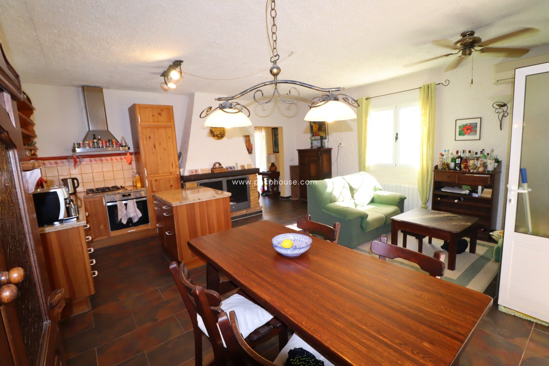 Resale - Country House -
Lorca