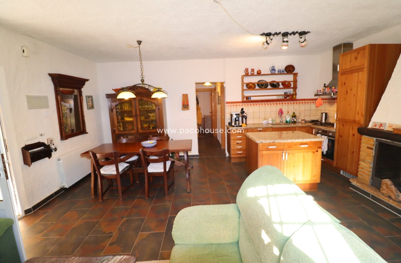 Resale - Country House -
Lorca
