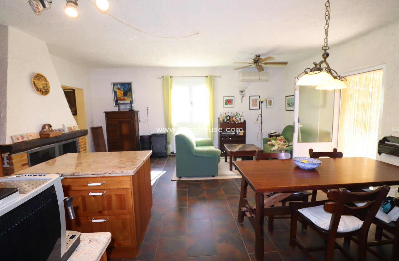 Resale - Country House -
Lorca