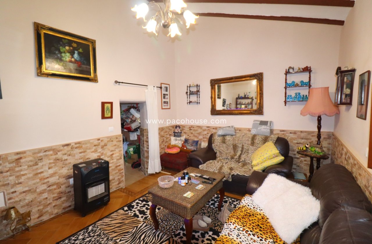 Resale - Country House -
Lorca