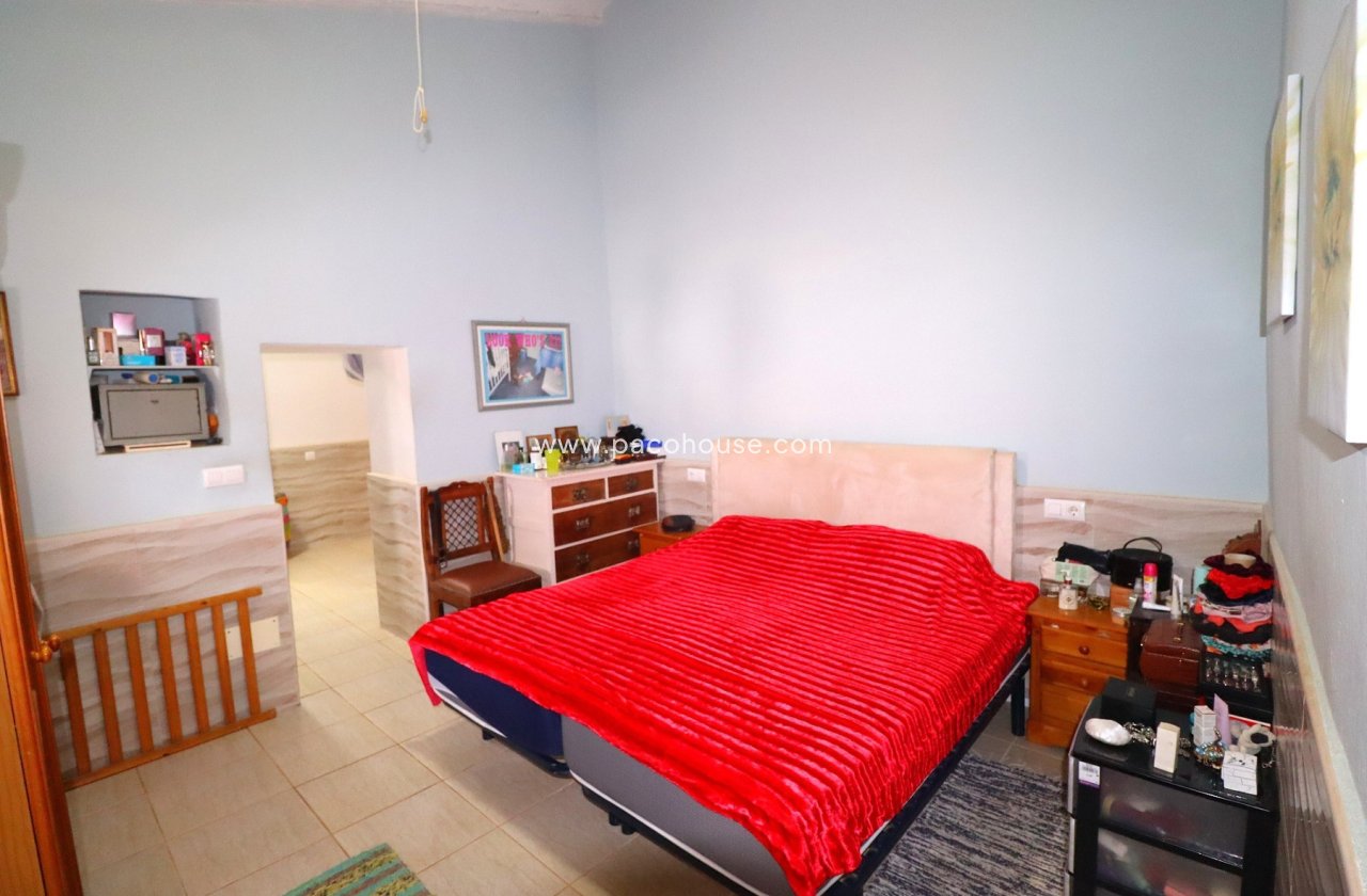 Resale - Country House -
Lorca