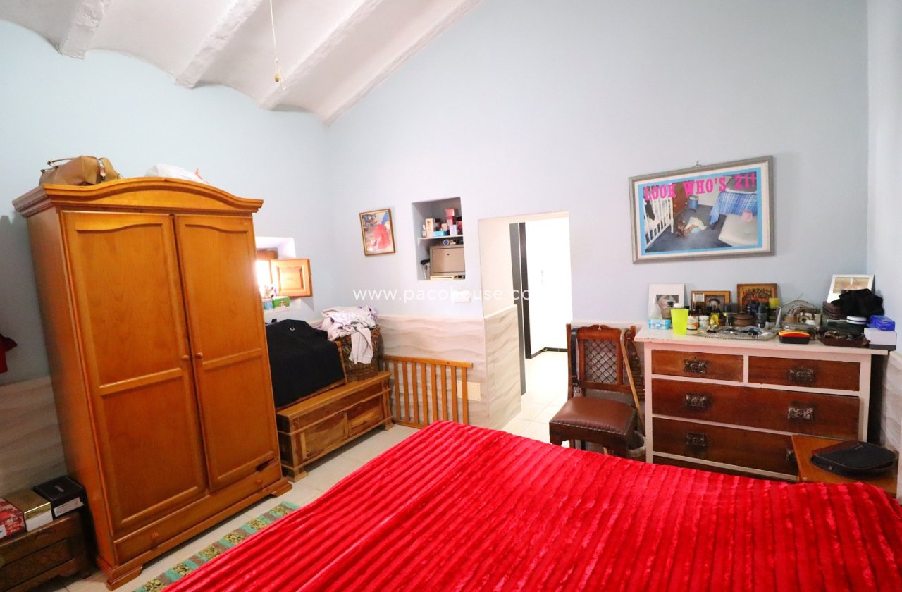 Resale - Country House -
Lorca