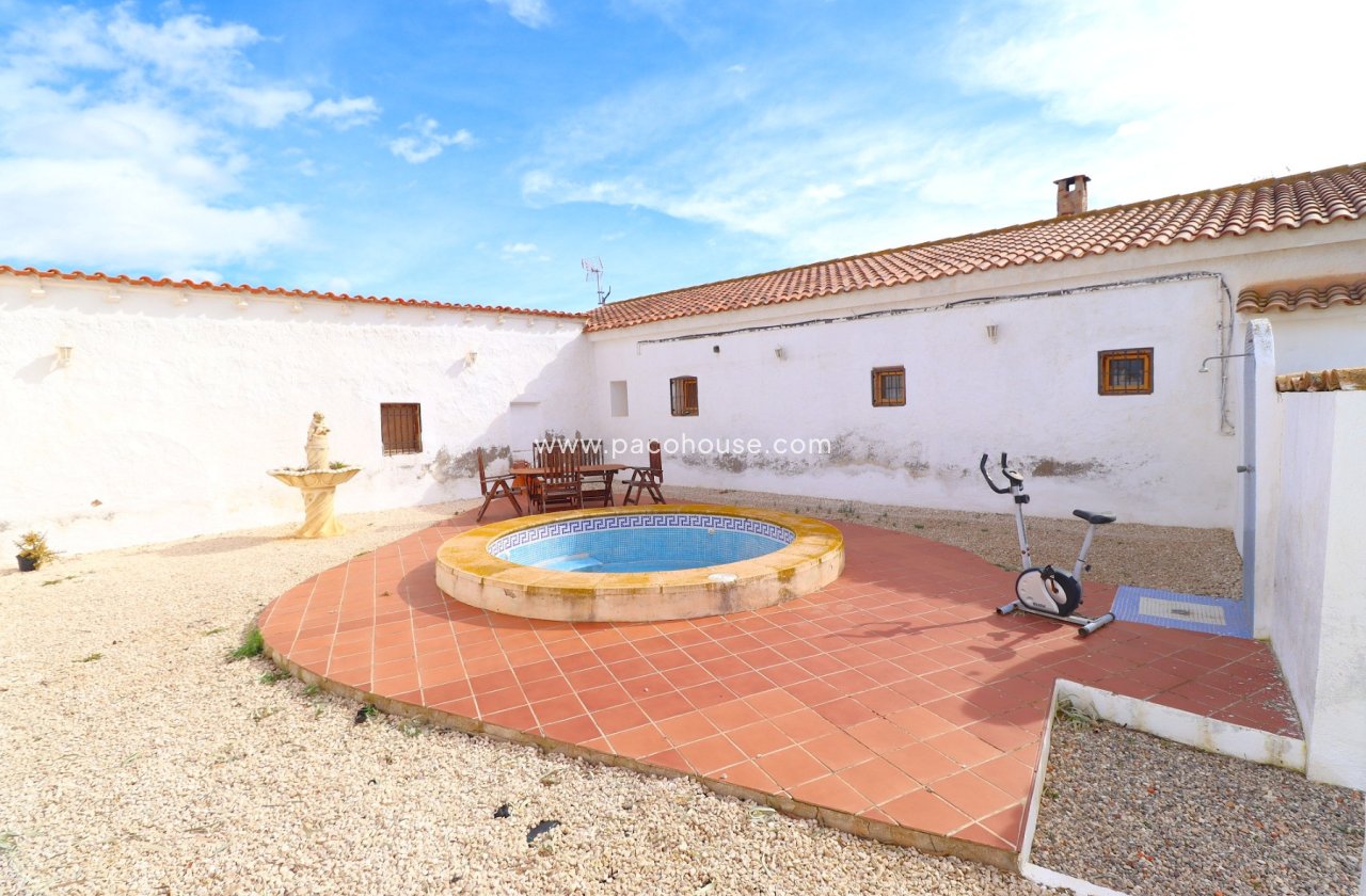Resale - Country House -
Lorca