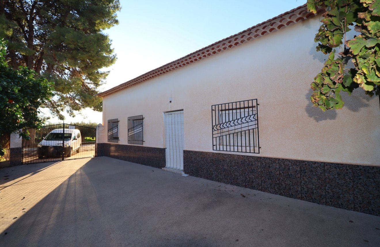 Resale - Country House -
Lorca