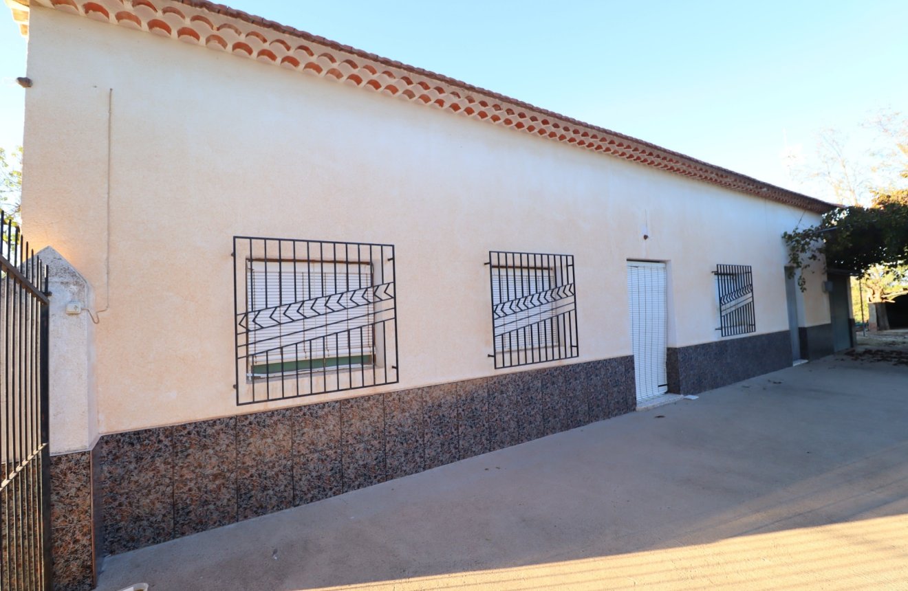 Resale - Country House -
Lorca