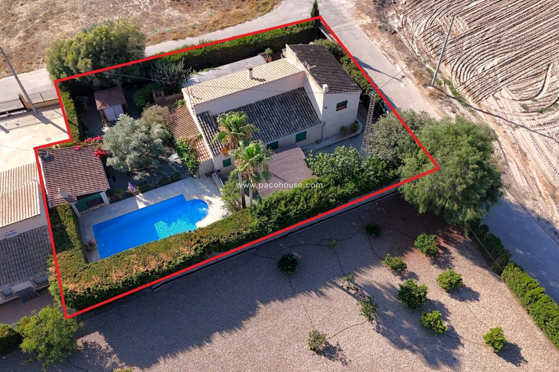 Resale - Country House -
Purias