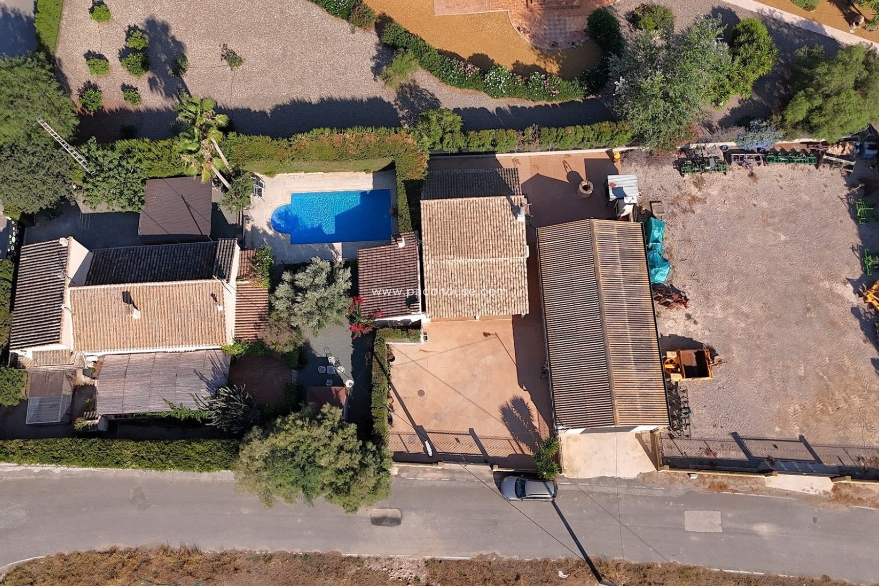 Resale - Country House -
Purias