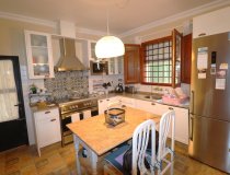 Resale - Country House -
Purias