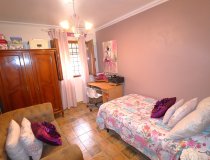 Resale - Country House -
Purias