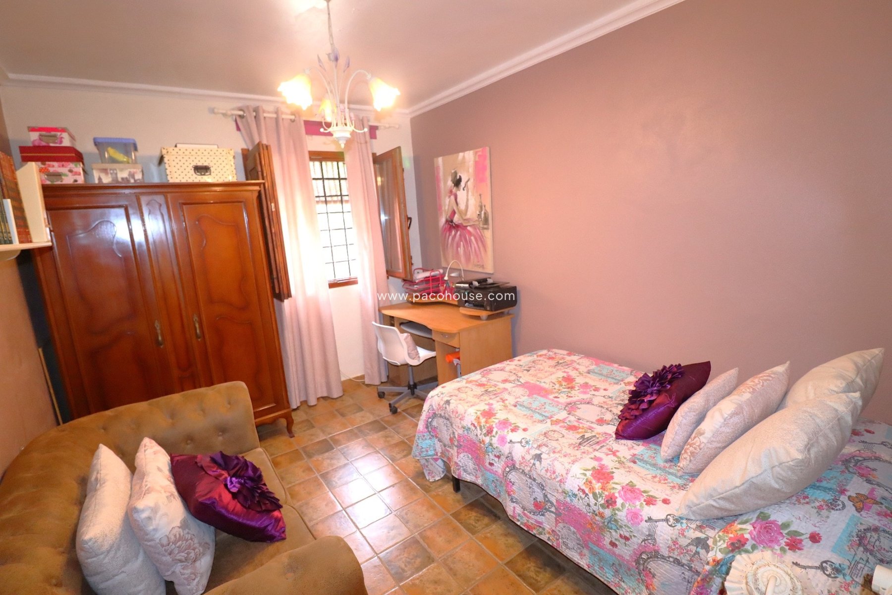 Resale - Country House -
Purias