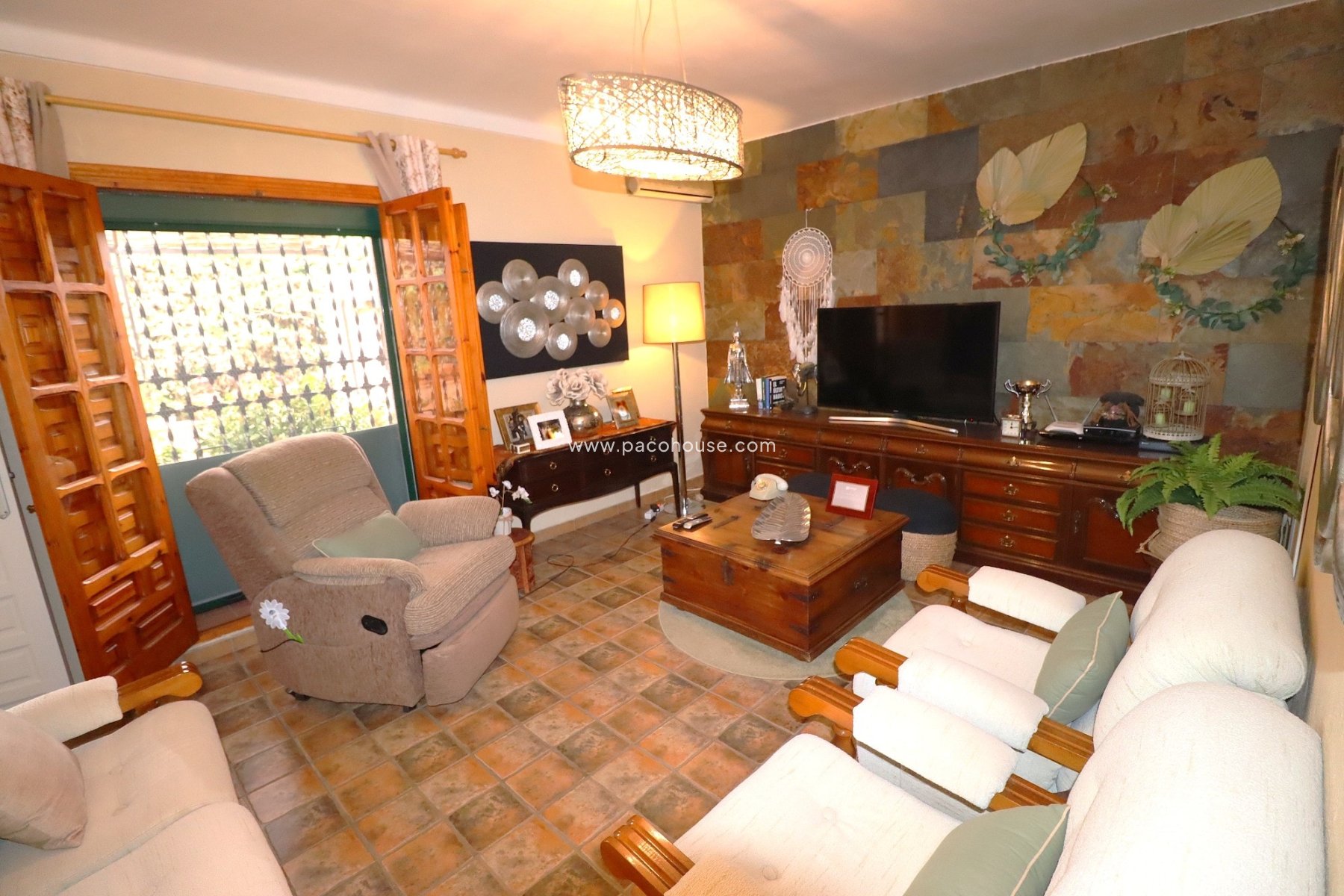 Resale - Country House -
Purias