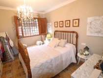 Resale - Country House -
Purias