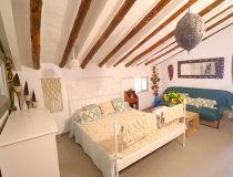 Resale - Country House -
Purias