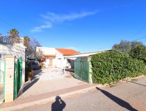 Resale - Country House -
Purias