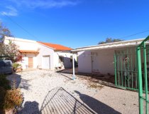 Resale - Country House -
Purias