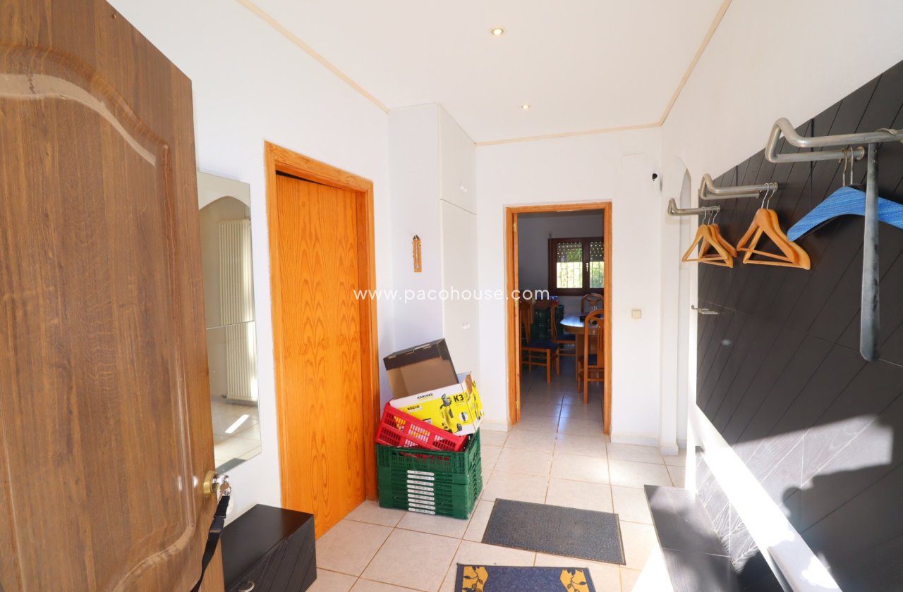 Resale - Country House -
Purias