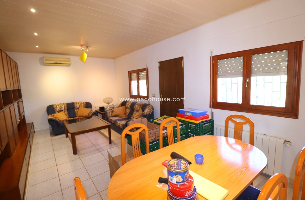 Resale - Country House -
Purias