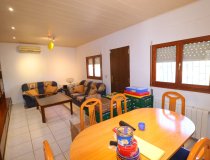 Resale - Country House -
Purias