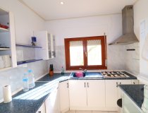 Resale - Country House -
Purias