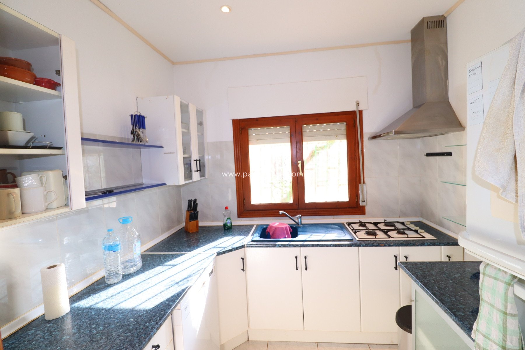 Resale - Country House -
Purias