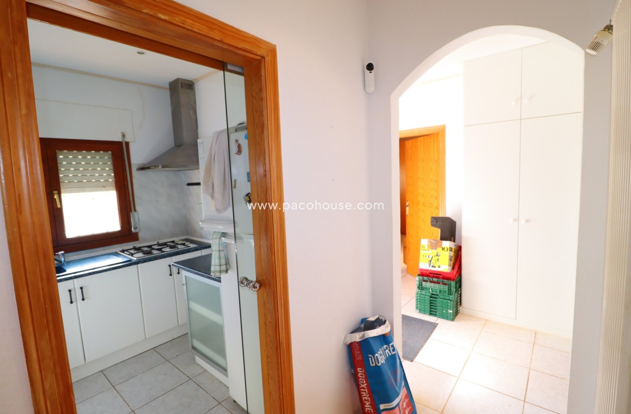 Resale - Country House -
Purias