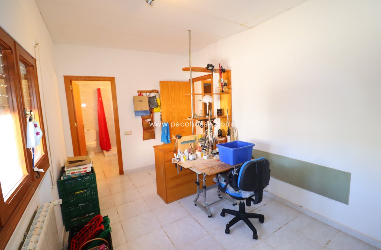 Resale - Country House -
Purias