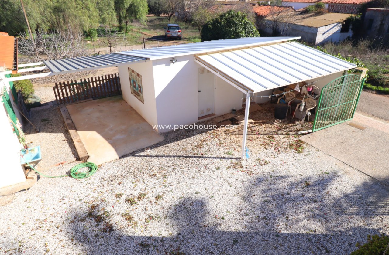 Resale - Country House -
Purias