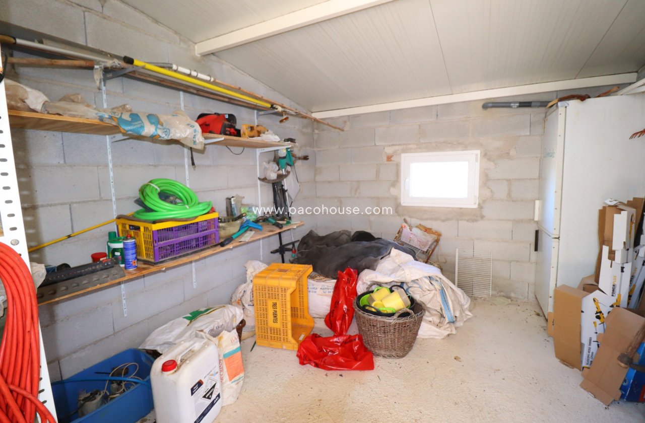 Resale - Country House -
Purias