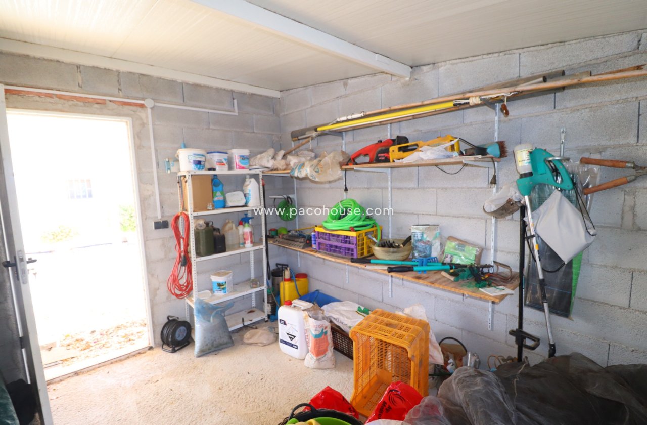 Resale - Country House -
Purias