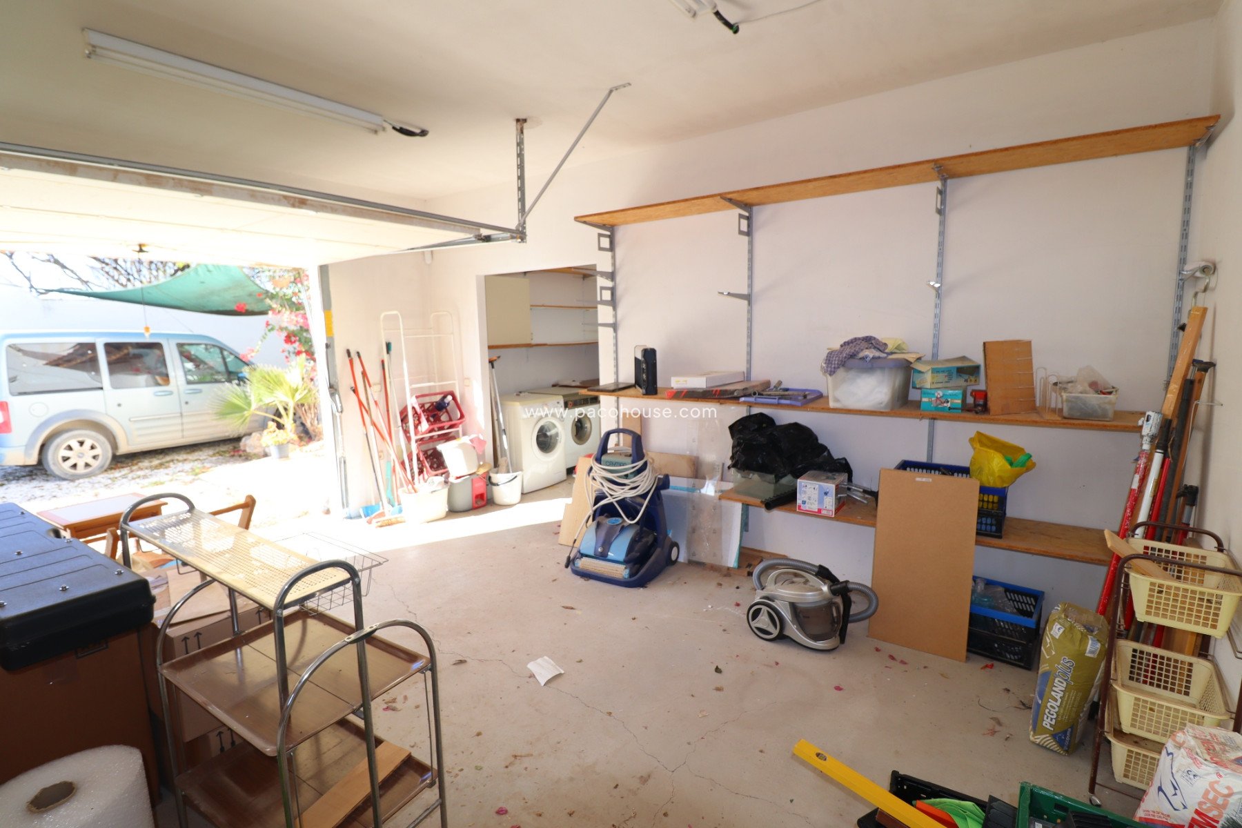 Resale - Country House -
Purias