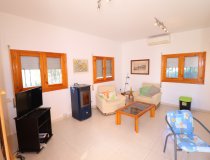 Resale - Country House -
Purias