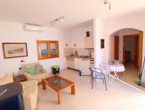 Resale - Country House -
Purias