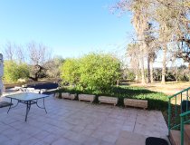 Resale - Country House -
Purias