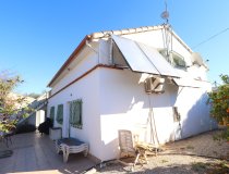 Resale - Country House -
Purias