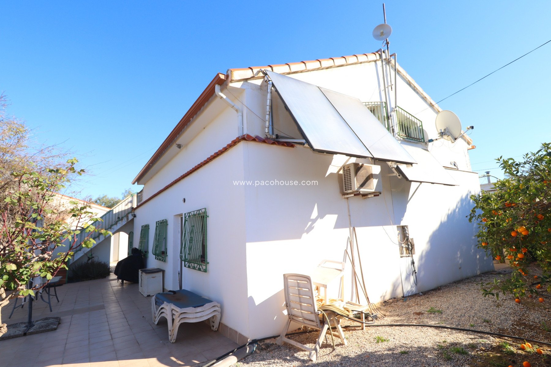 Resale - Country House -
Purias
