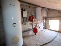 Resale - Country House -
Purias