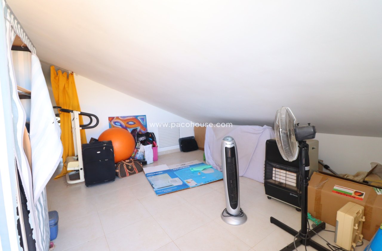 Resale - Country House -
Purias